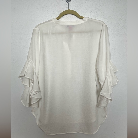 Vince Camuto, ruffle sleeve blouse size PL - Picture 5 of 9